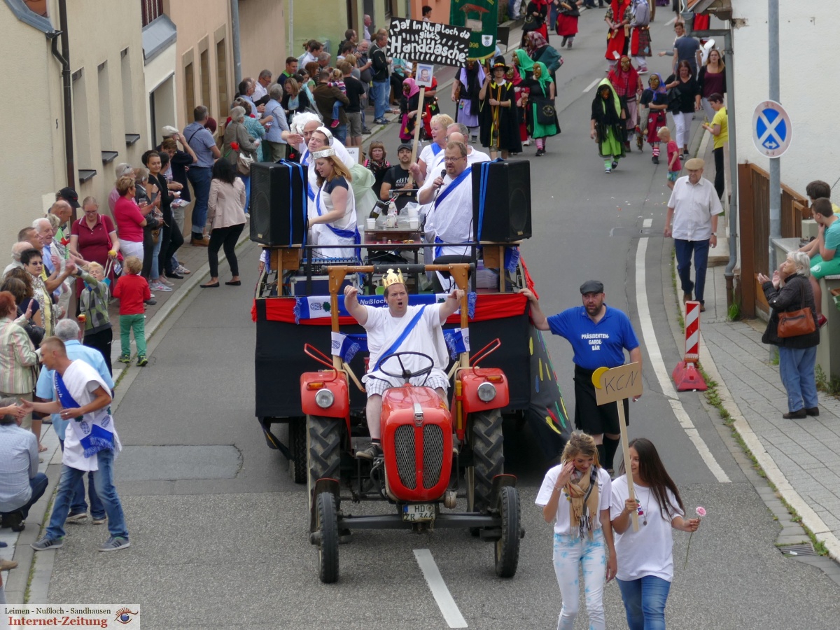 7569 - Nusslocher Festumzug - 48