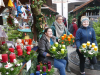 11616 - Weihnachtsmarkt 2 - Buden - 6 - Feuerwehrfrauen 2