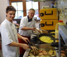 Freude über Gastro-Lizenz beim Berghof Weinäcker