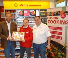 Werbung paradox? Fody´s beschenkt Shell-Kunden! Shell beschenkt Fody´s Kunden!