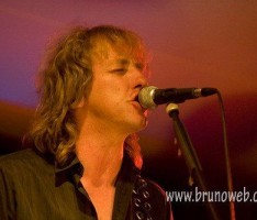 14. Dezember: Uwe Janssen Benefizkonzert zugunsten Leimener Tafel