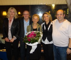 Zum 60. Geburtstag: Überraschungsparty für Capri-Chefin Fotini Taranto beim ´Griechen´