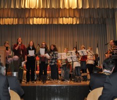 Musikschule trat mit großem Ensemble auf
