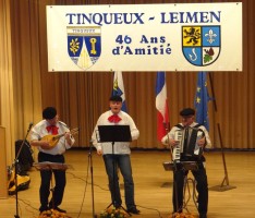 Frankreich-Partnerschaftskomitees feiern kulinarisch-musikalischen Abend