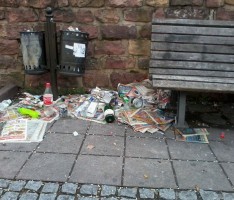 „Höllengasse“: Anwohner von nächtlichen Saufgelagen genervt – Polizei bleibt untätig