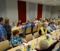 Bürgermeisterin Felden auf Antrittsbesuch beim AWO-Leimen Seniorennachmittag