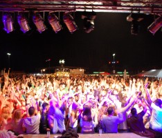 Beachparty: Zwar „An der Nordseeküste“ – dennoch viel Spaß für Tausende