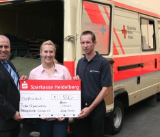 Spende der Sparkasse für Fahrzeugausbau