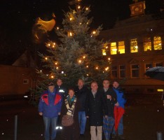 Himmlisches Wesen bei Weihnachtsbaum-Aufstellung in St. Ilgen fotografiert!