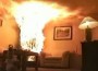 Schockvideo: Wohnungsbrand – Kerze entzündet Adventskranz / Weihnachtsbaum