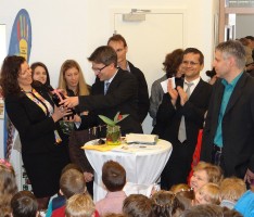 Elisabeth-Ding Kindergarten feiert Erweiterung um zwei 10er Krabbelgruppen
