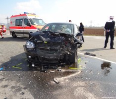 Schwerer Unfall in Bruchhausen – Drei Schwerverletzte – 15.000 € Sachschaden