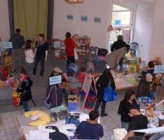 Sortierter Kinderflohmarkt im CZH erfolgreich