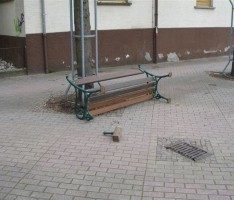 Erneut Schäden durch Vandalismus – Sitzbank in St. Ilgen zerstört
