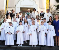 19 Kinder bei der Leimener Erstkommunion in der Herz-Jesu Kirche