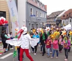 Sandhäuser Frühlingsfest mit Umzug und Meile – Heute günstiger Familientag
