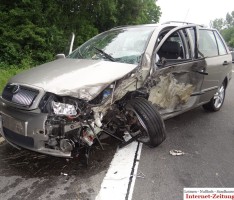 Unfall B3 Höhe Nußloch/Sandhausen – Skoda-PKW gegen LKW