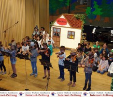 Begeisterte Zuschauer beim Musical „Die Spessart-Räuber“ der Turmschule