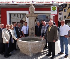 Ratsherren-Initiative: Renovierter Bärentor-Brunnen verschönert Rathausstraße