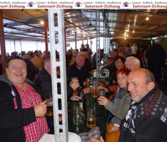 Blutwurst, Bratwurst, Kassler, Wellfleisch: Diljemer AWO Schlachtfest war der Renner