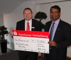 Sparkasse spendete auch für Herz-Jesu und Nusslocher Borromaeus-Kirchenglocke