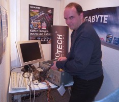 Lieblings-PC der Reaktion nach Not-OP „verstorben“: R.I.P.