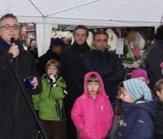 Wetter durchwachsen, Stimmung gut auf dem Diljemer Weihnachtsmarkt