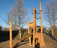 Neue, attraktive Spielanlage für den Spielplatz Karl-Philipp-Weg