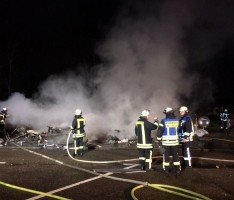 Sondermeldung: Campingwagen und KFZ-Brand am beliebten St. Leoner See