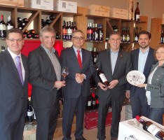 „Villa di Vino“-Eröffnung: Urlaubsfeeling bei Wein und kulinarischen Spezialitäten