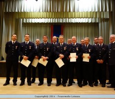 Sechs goldene Ehrenkreuze am Ehrungsabend der Leimener Feuerwehren verliehen