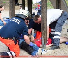 Eingestürztes Klettergerüst, 14 stark verletzte Kinder: Übung des DRK – Bevölkerungs-Schutzes
