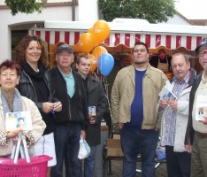 Info-Stand der CDU auf dem Leimener Wochenmarkt