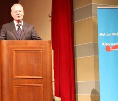 MdEP in spe: Wahlkampfauftritt von Hans-Olaf Henkel in der Stadthalle Heidelberg