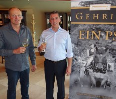 Verkostung in der Villa di Vino: „Ein PS Wein“ des Weinguts Gehrig aus Weisenheim