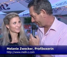 Profiboxerin Melanie Zwecker in Leimen – Gespräche mit Bernd Schwabs BoxArena