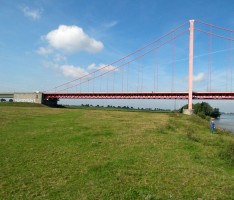 Frage an alle „Knappen“: Wo steht diese Brücke?