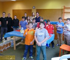 Schüler und Jugend-Gemeinderäte verschönern GSS-Schülercafé