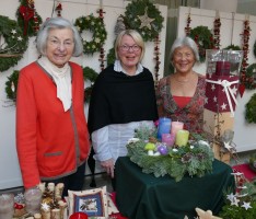 Mittwochsgruppe Leimen: Erfolgreicher Weihnachtsbasar im Kurpfalz-Centrum