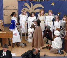 Evengelischer Familiengottesdienst mit Krippenspiel zu Heiligabend