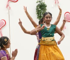 Überraschung beim Leimener Seniorenfrühling </br>Indische Tänzerinnen beeindruckten