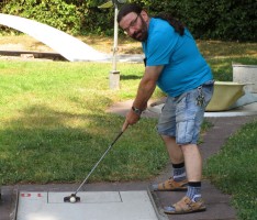 Vorjahressieger Franz-Robert Gleber erneut Minigolf-Vereinsmeister