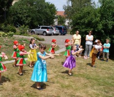 Sommerfest 2015 in St. Aegidius: </br>Bunte Vielfalt gerahmt durch Regengüsse