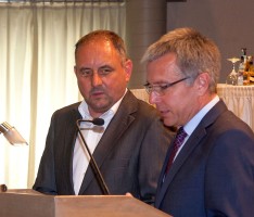Uwe Herzog als Kreisrat vereidigt