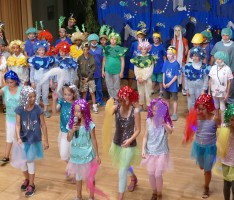 Schüler der Turmschule Leimen führten Musical „Im Riff geht´s rund“ auf