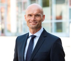 Nachbarschaft: Schwetzinger Bürgermeister kandidiert als Oberbürgermeister in Wiesloch