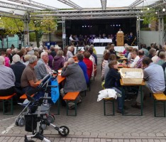 Räumliche Konzentration der Diljemer Kerwe kommt beim Publikum sehr gut an