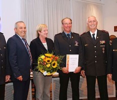 Ehrungen bei der Nusslocher Feuerwehr – Rüdiger Kaul erhielt Feuerwehrkreuz in Silber