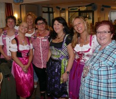 Ein fesches Oktoberfest im Generationenzentrum Sankt Ilgen
