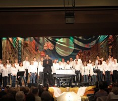 Chorus Corner Benefiz-Konzert ließ die Kasse des Sandhäuser Sozialfonds klingeln